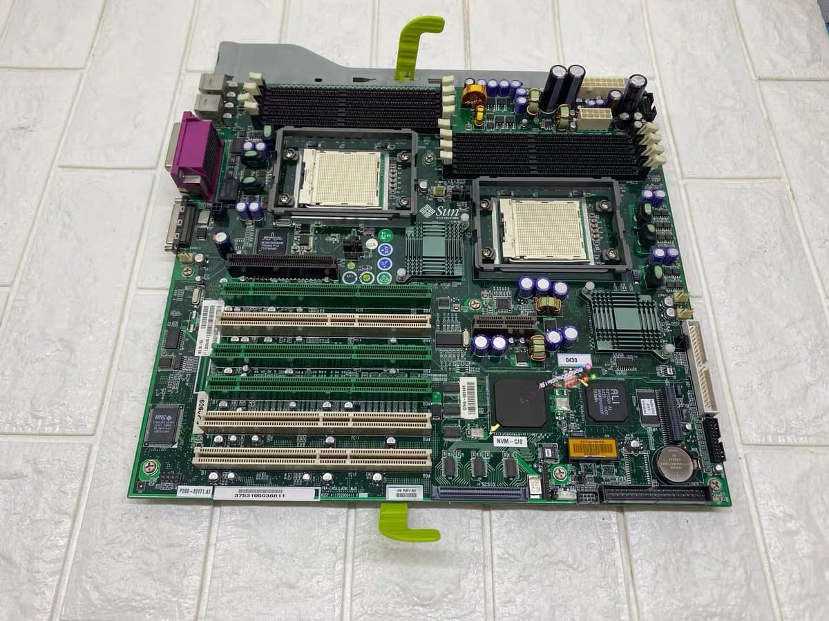 SUN B2500 工作站主板